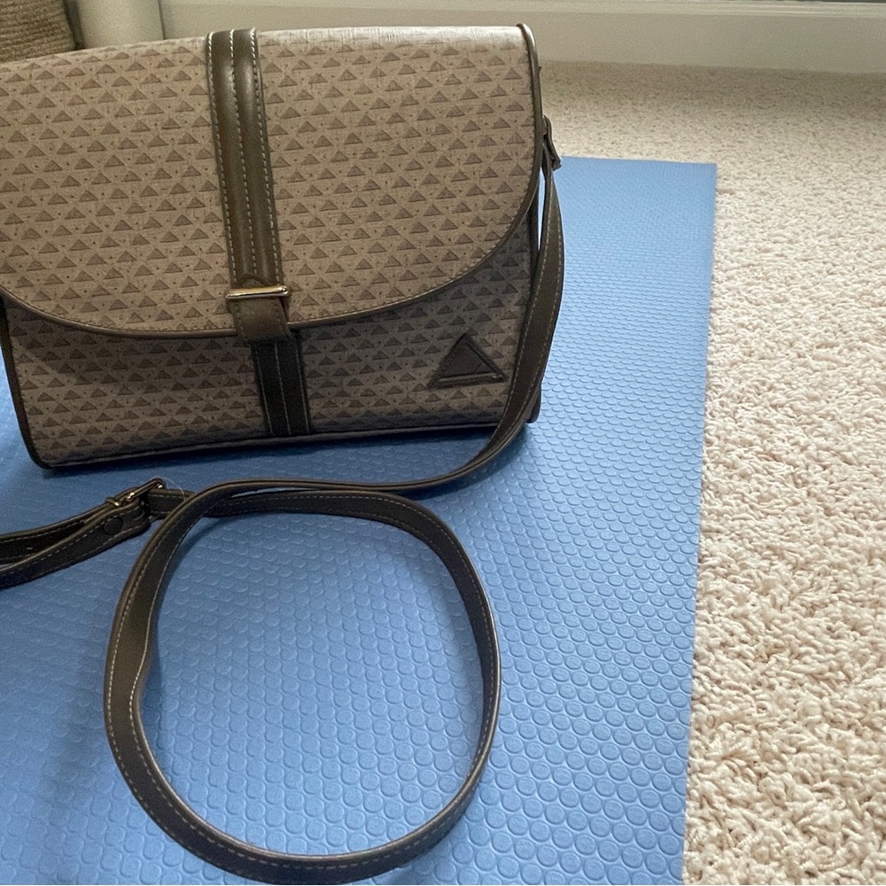 Vintage Liz Claiborne Purse - Grey and Cream - Picture 9 of 10